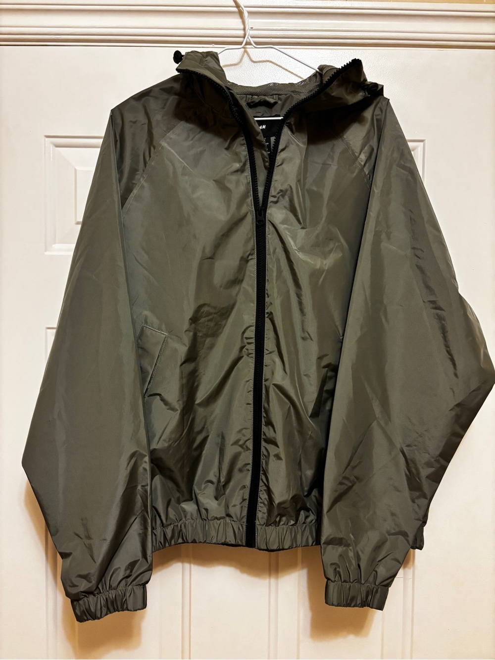 H&M Men's Olive Green Hooded Windbreaker/Rain Jacket